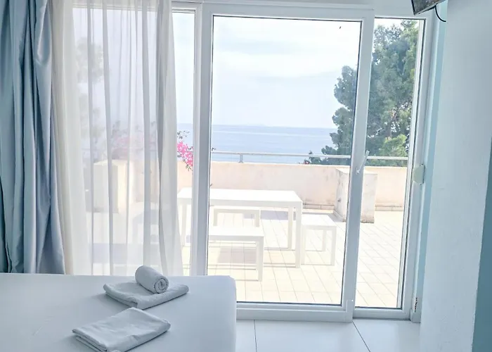 Horizon Bliss With Sea View