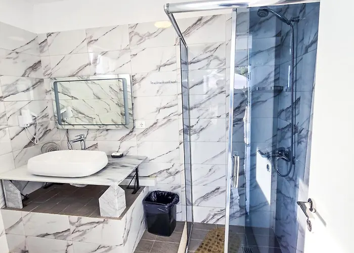 Horizon Bliss With Sea View