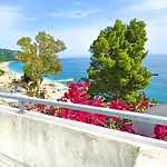 Horizon Bliss With Sea View *